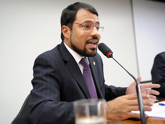 Camilo Capiberibe 