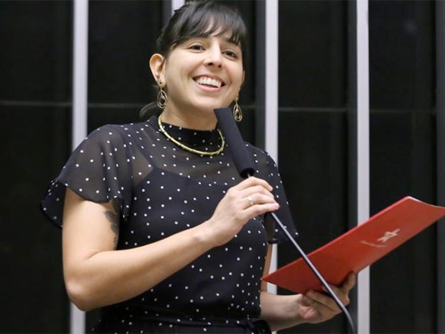 Natália Bonavides Natália Bonavides